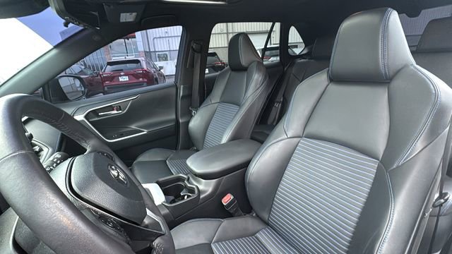 Used 2021 Toyota RAV4 XSE image 30