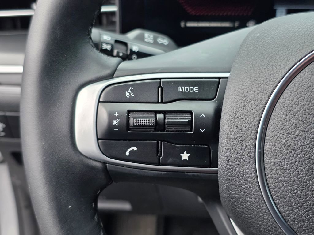 Used 2025 Kia K5 GT-Line w/ GT-Line Premium Package image 25