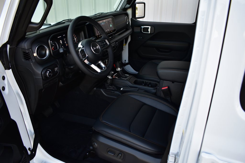 New 2025 Jeep Wrangler Sahara image 17