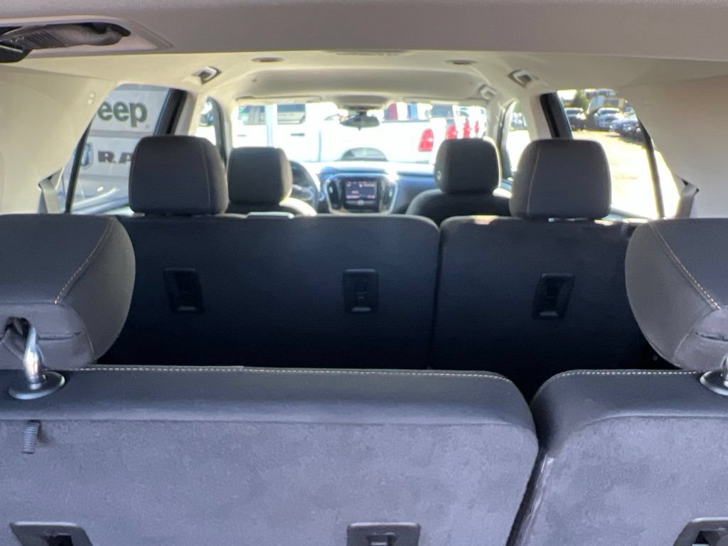 Used 2020 Chevrolet Traverse LS FWD image 54