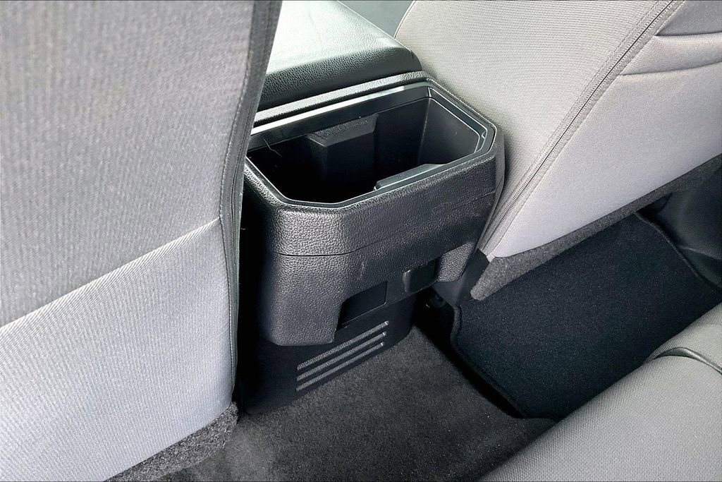 Used 2025 Toyota Tacoma TRD Off-Road image 33