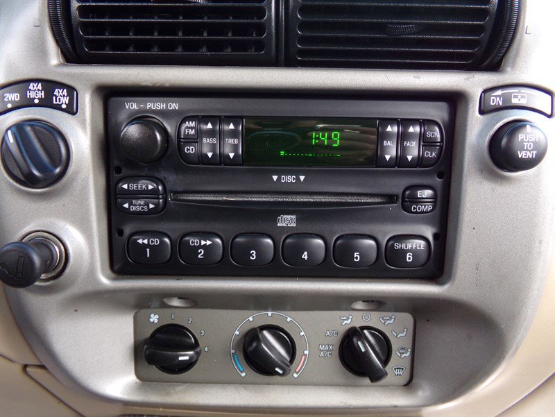 Used 2004 Ford Explorer Sport Trac XLT AWD/4WD image 51