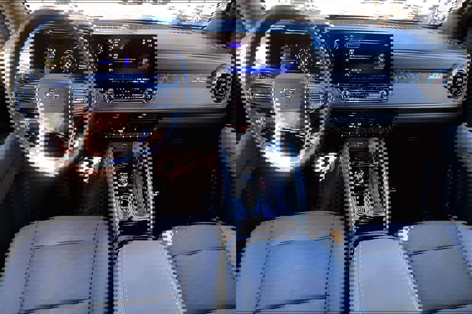 Used 2025 Chevrolet Colorado ZR2 image 15