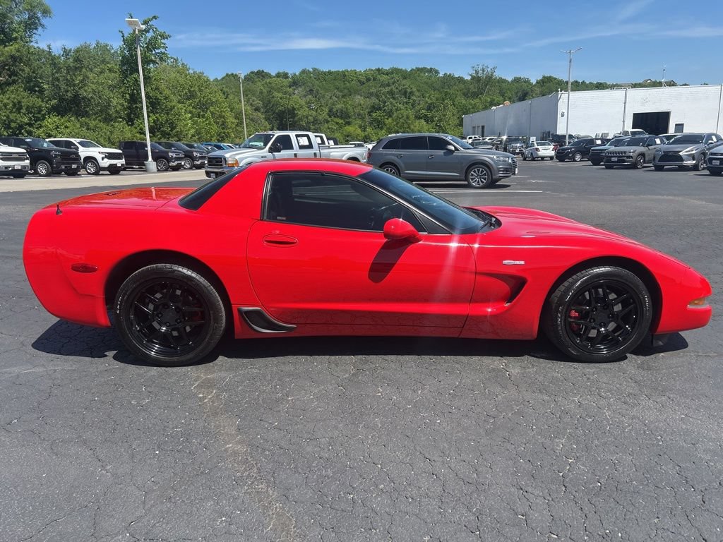 Used 2004 Chevrolet Corvette Z06 w/ Memory Package RWD image 6