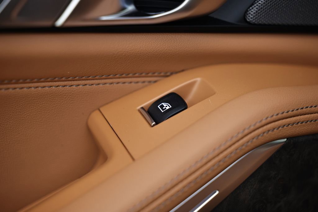 New 2026 BMW X5 xDrive40i w/ M Sport Package image 25