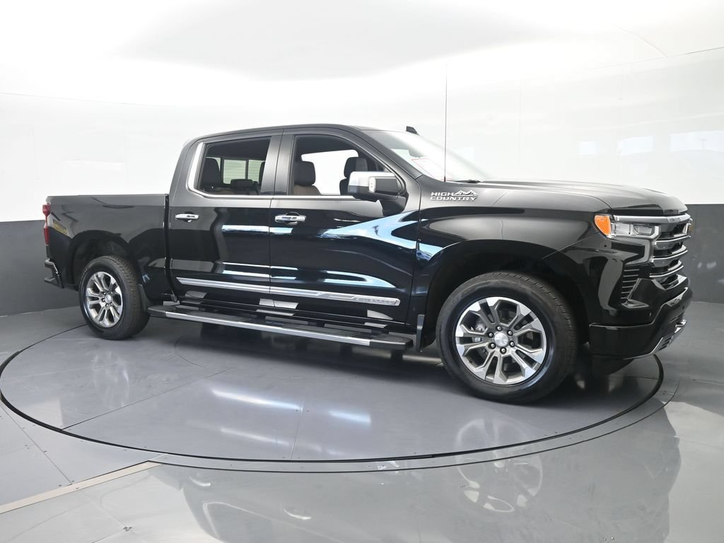 Used 2024 Chevrolet Silverado 1500 High Country w/ Technology Package RWD image 8