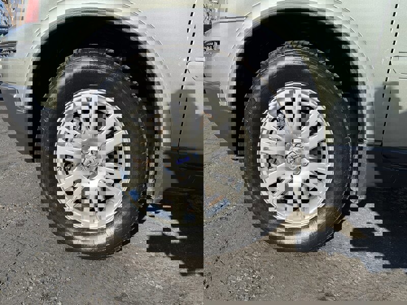 Used 2007 Volvo XC90 V8 image 9