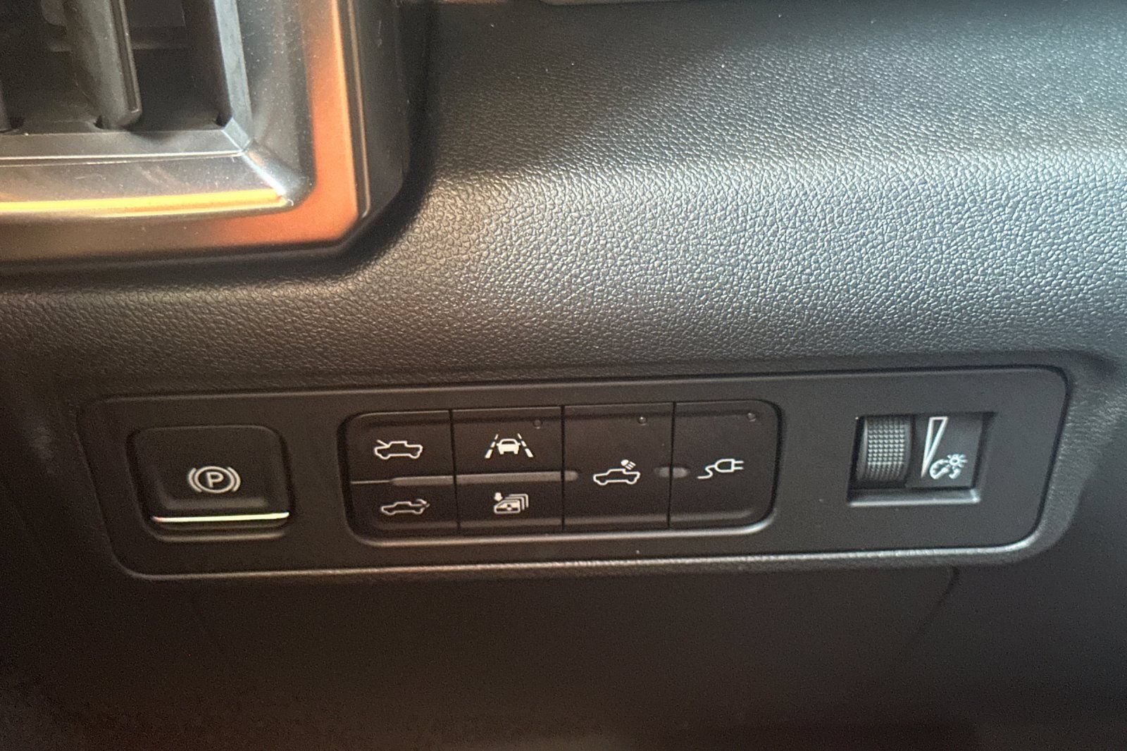 Used 2025 GMC Hummer EV 2X w/ Extreme Off-Road Package AWD/4WD image 31