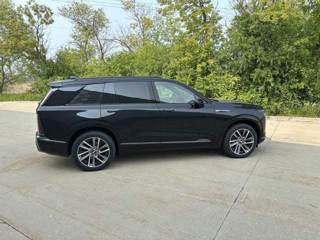 New 2026 Cadillac Vistiq Sport w/ LPO, Floor Liner Package image 4