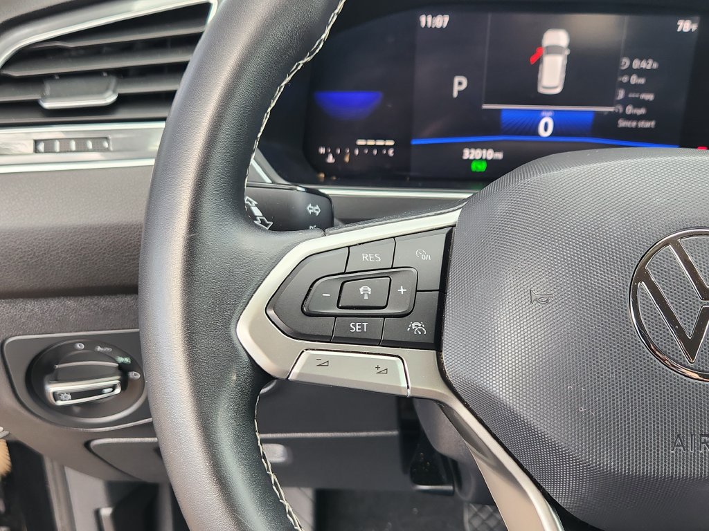 Used 2022 Volkswagen Tiguan SE FWD image 17