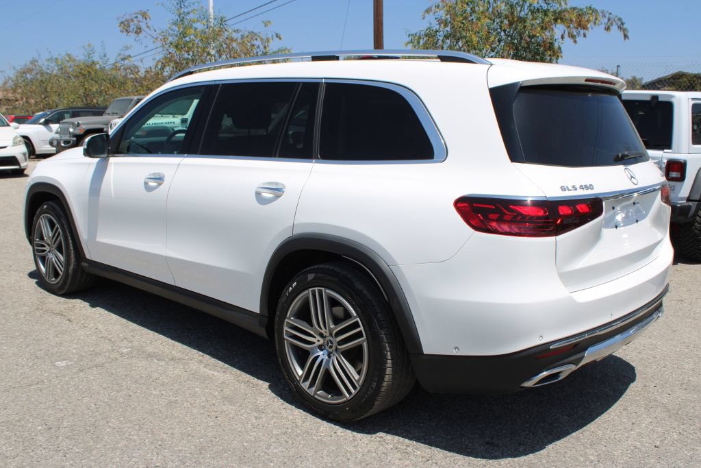 Used 2024 Mercedes-Benz GLS 450 4MATIC image 6