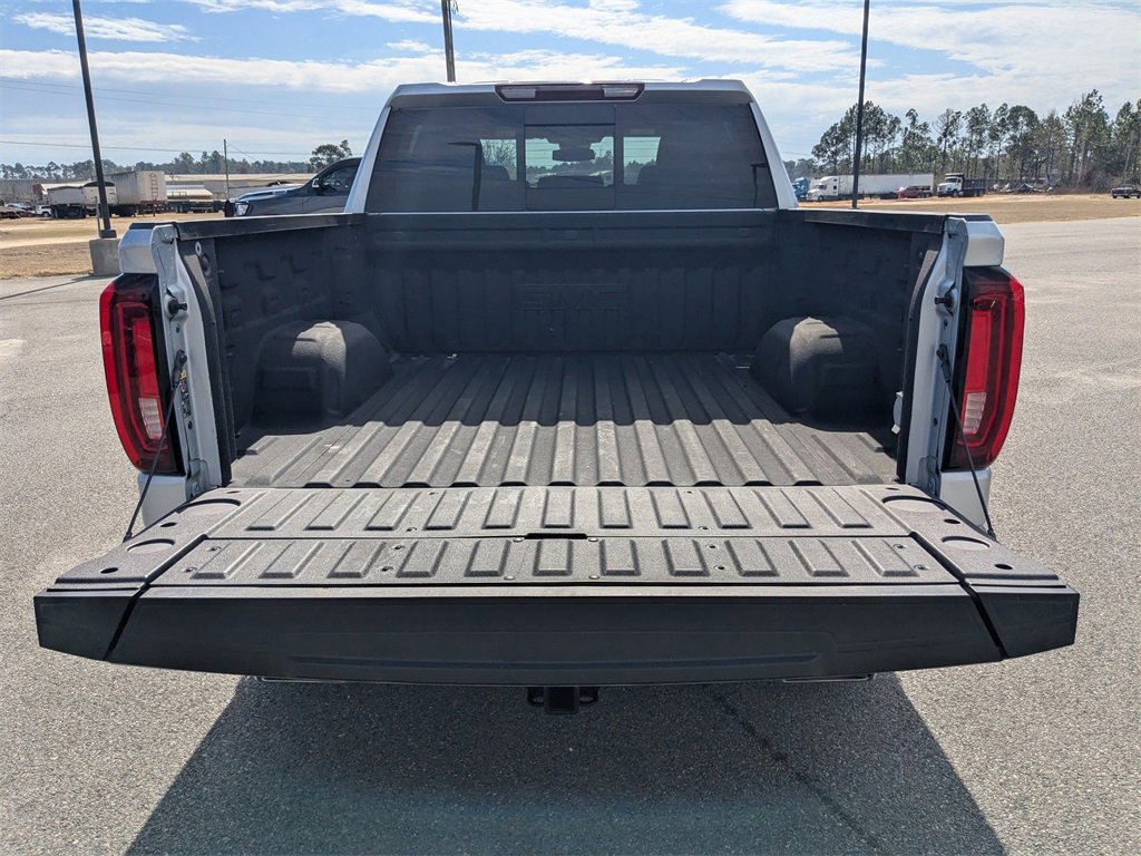 Used 2022 GMC Sierra 1500 SLT w/ SLT Premium Plus Package image 13