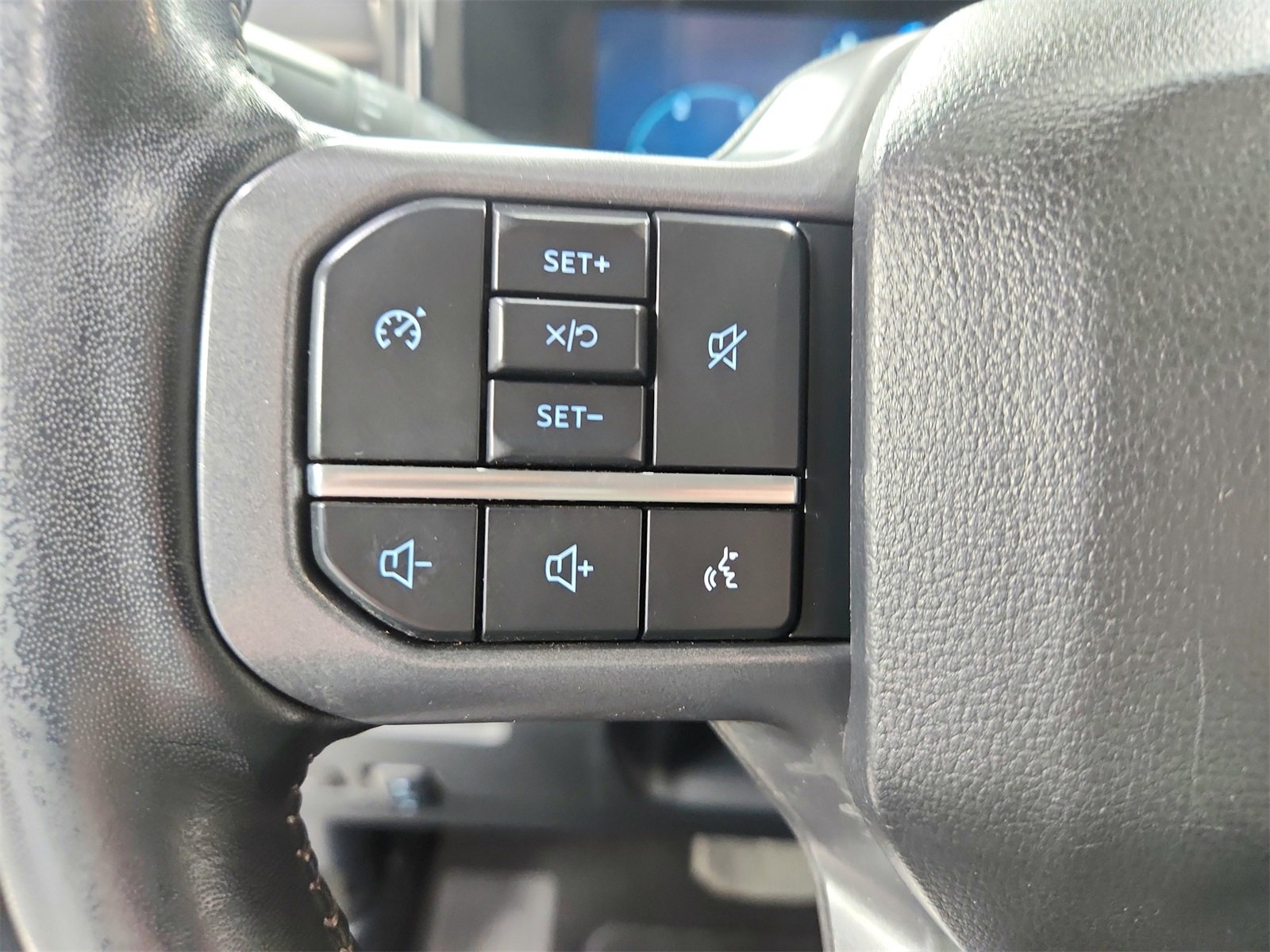 Used 2024 Ford F250 Lariat w/ Sport Appearance Package image 25