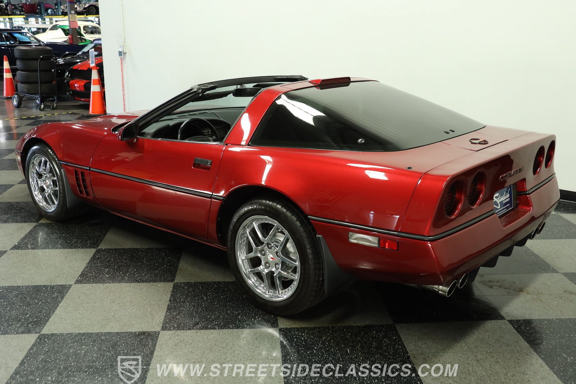 Used 1990 Chevrolet Corvette Coupe RWD image 7