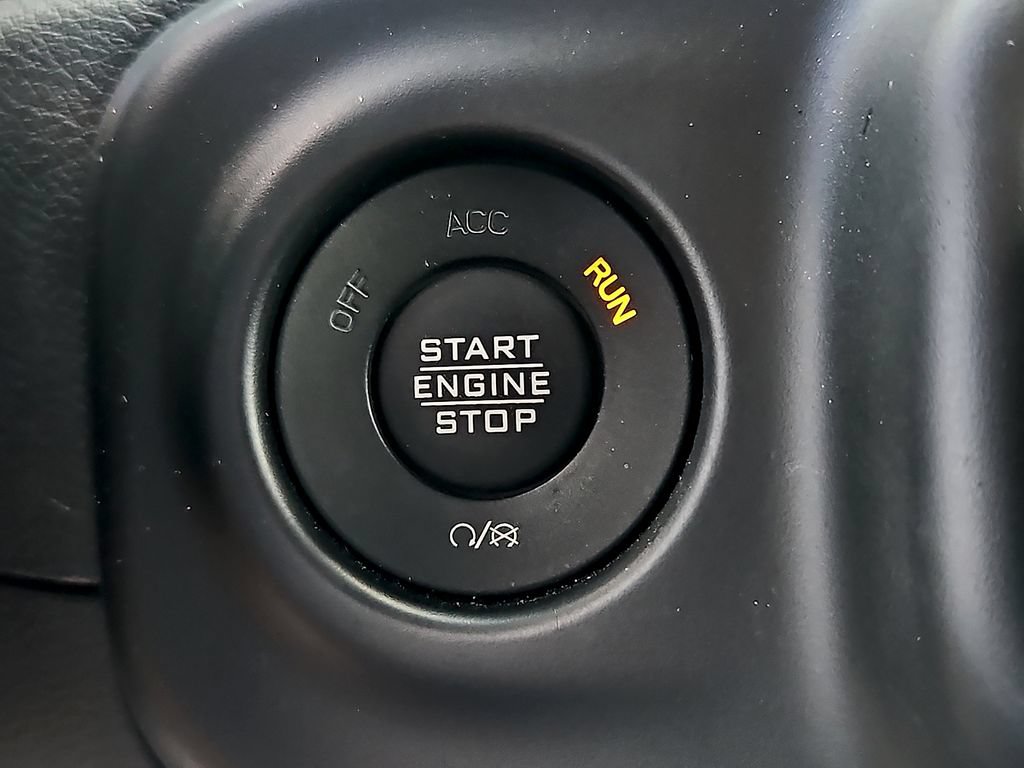 Used 2021 Jeep Wrangler Unlimited Rubicon 4xe w/ Cold Weather Group AWD/4WD image 25