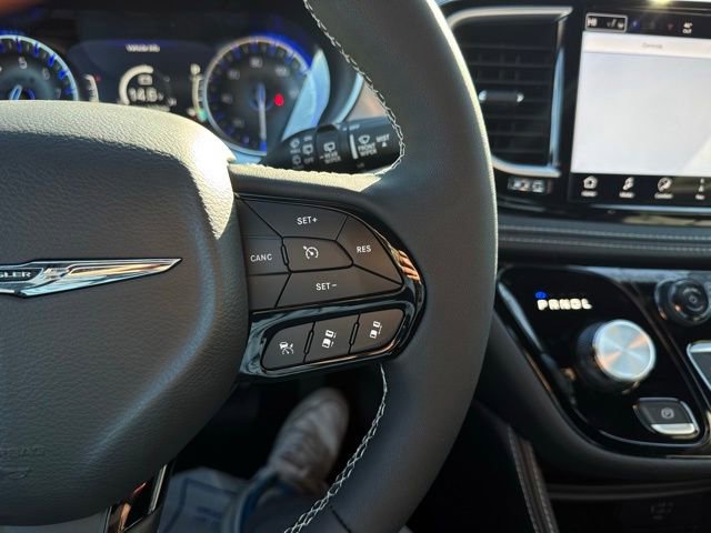 New 2026 Chrysler Pacifica Limited w/ S Appearance Package image 30