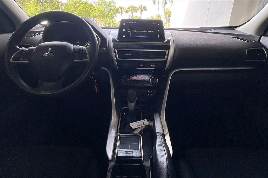 Used 2020 Mitsubishi Eclipse Cross LE image 6