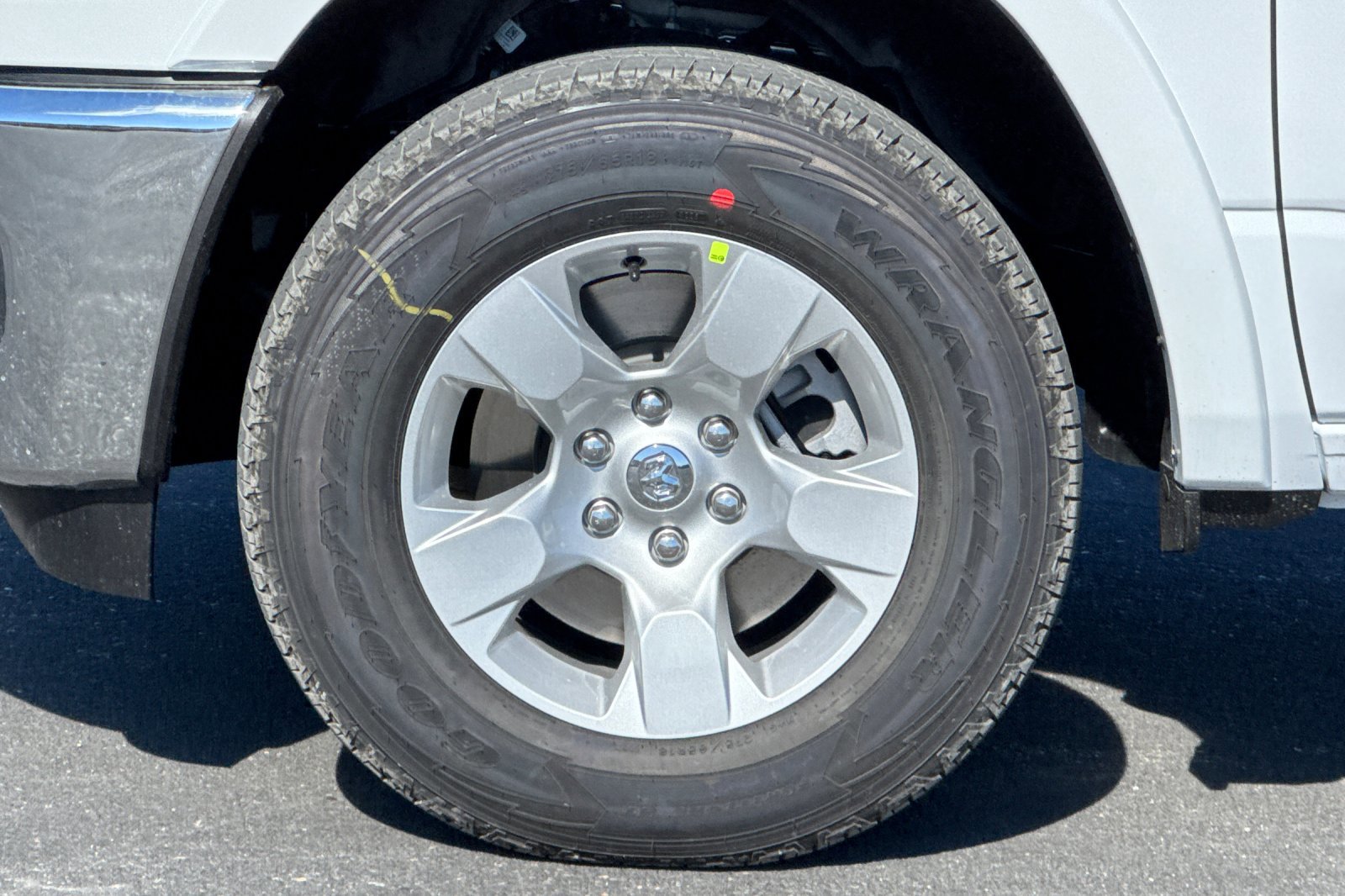 New 2026 RAM 1500 4x4 Crew Cab image 23