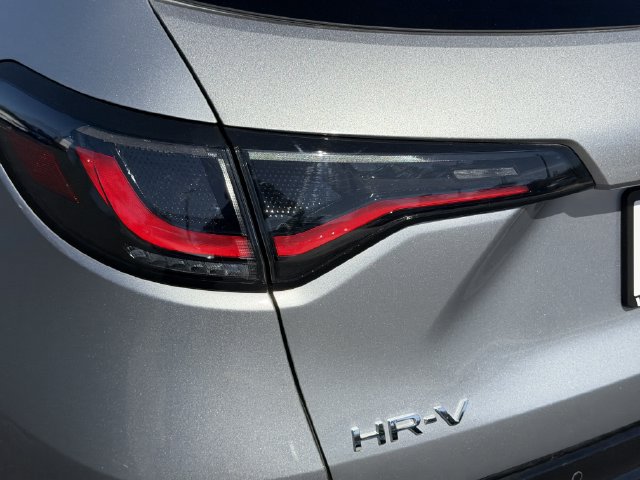 Used 2024 Honda HR-V EX-L image 11