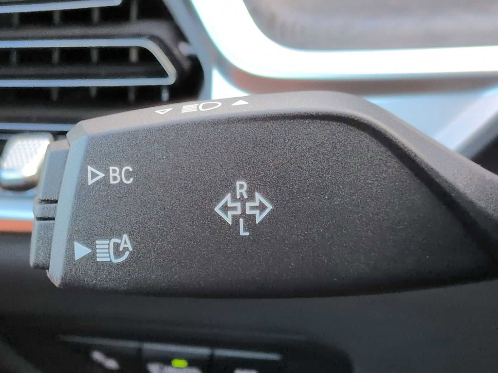 New 2026 BMW X5 M60i w/ Climate Comfort Package image 29