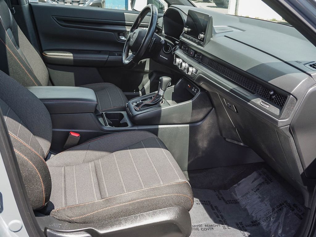 Used 2025 Honda CR-V Sport image 12