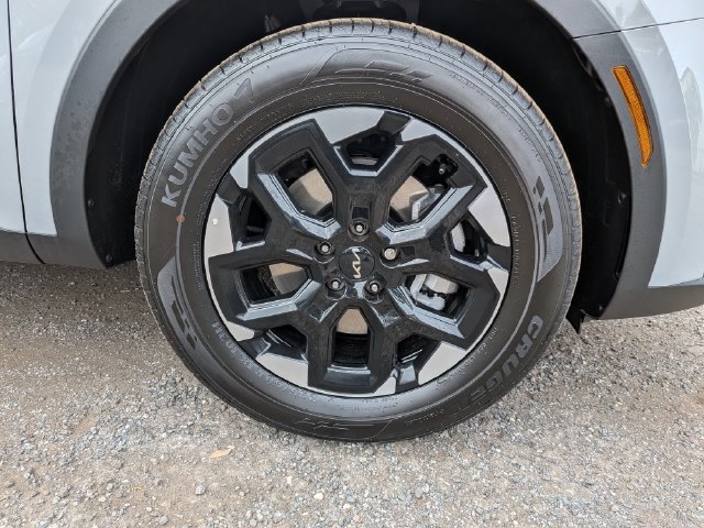 New 2026 Kia Sorento S FWD image 9