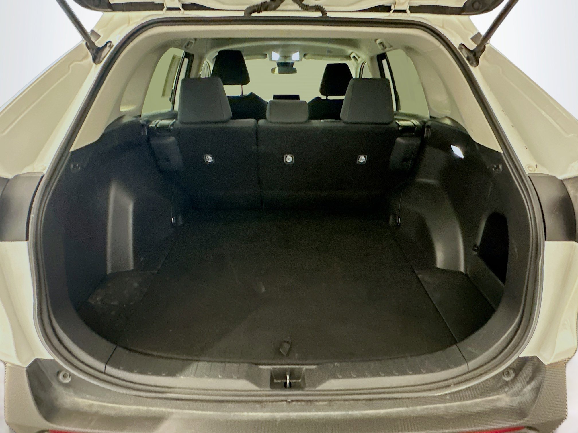 Used 2025 Toyota RAV4 LE image 30