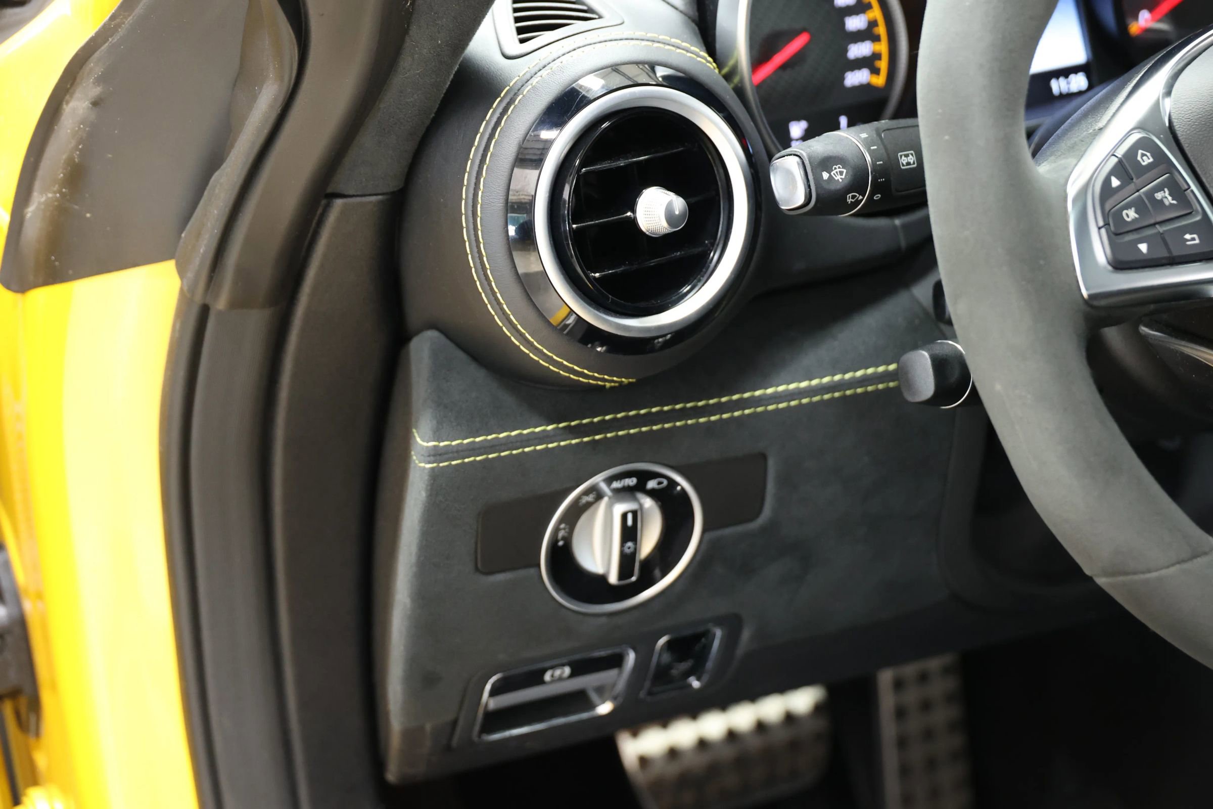 Used 2016 Mercedes-Benz AMG GT S image 20