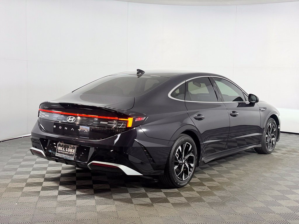 Used 2025 Hyundai Sonata SEL FWD image 7