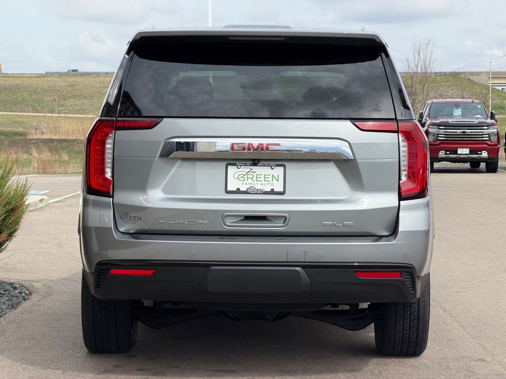 Used 2023 GMC Yukon XL SLE AWD/4WD image 8