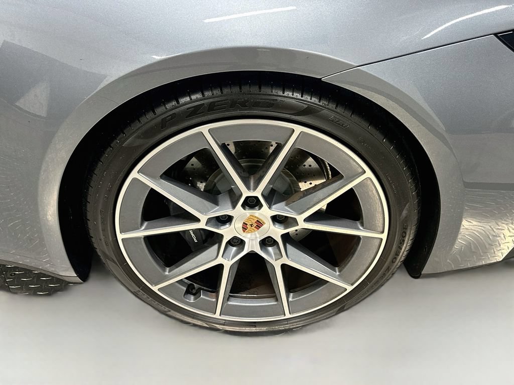 Certified 2025 Porsche 911 Carrera T RWD image 33