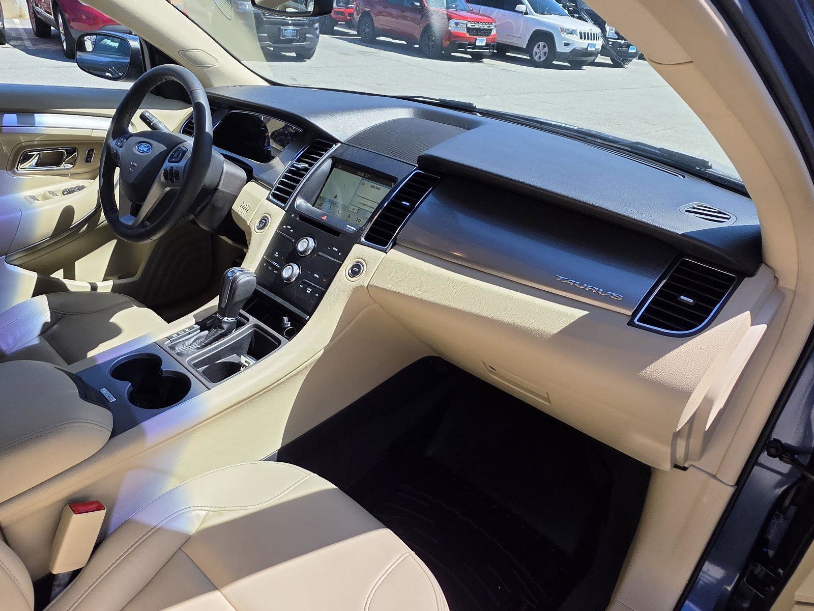 Used 2018 Ford Taurus SEL w/ Equipment Group 201A image 12