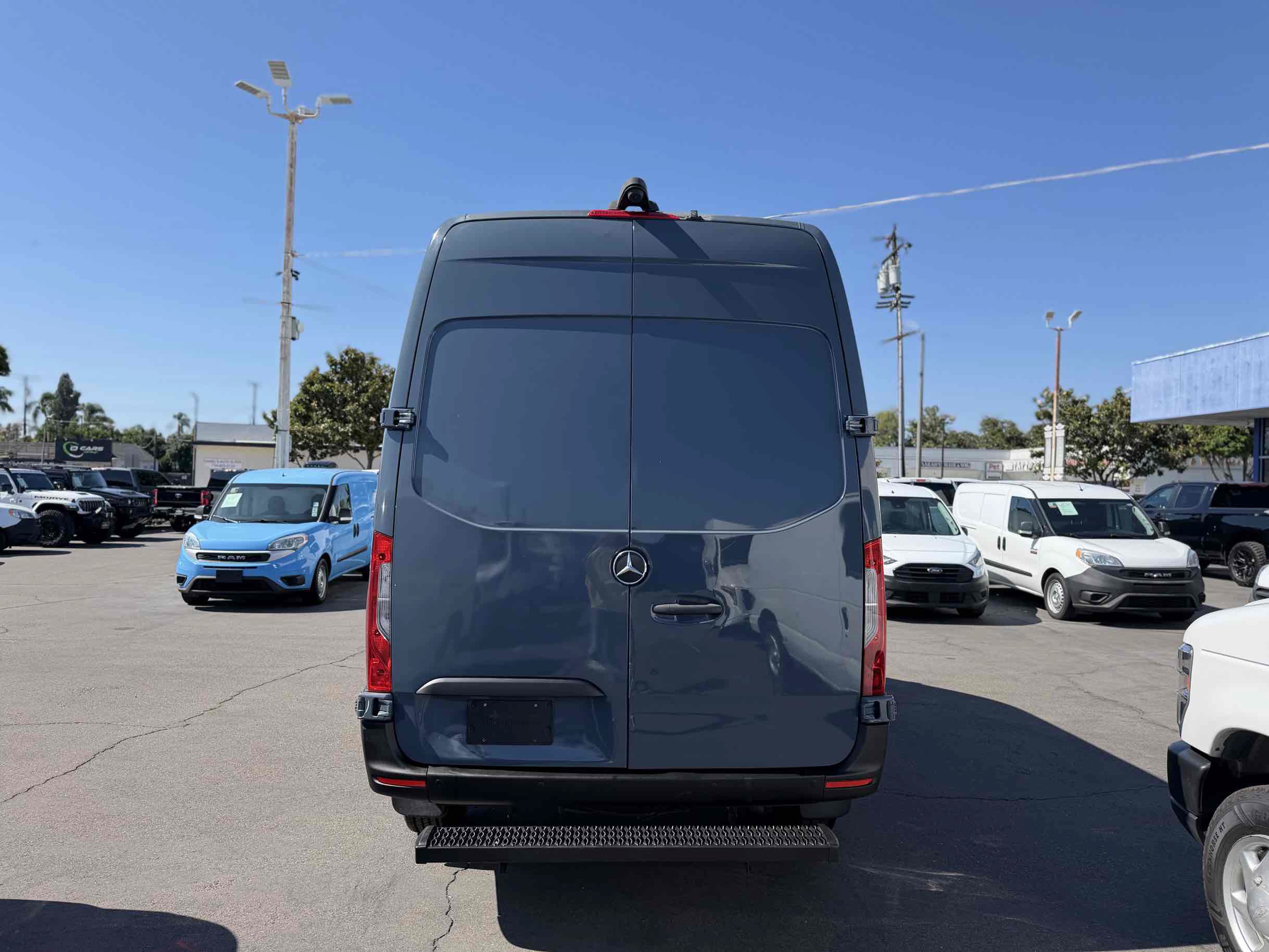 Used 2019 Mercedes-Benz Sprinter 144 image 4