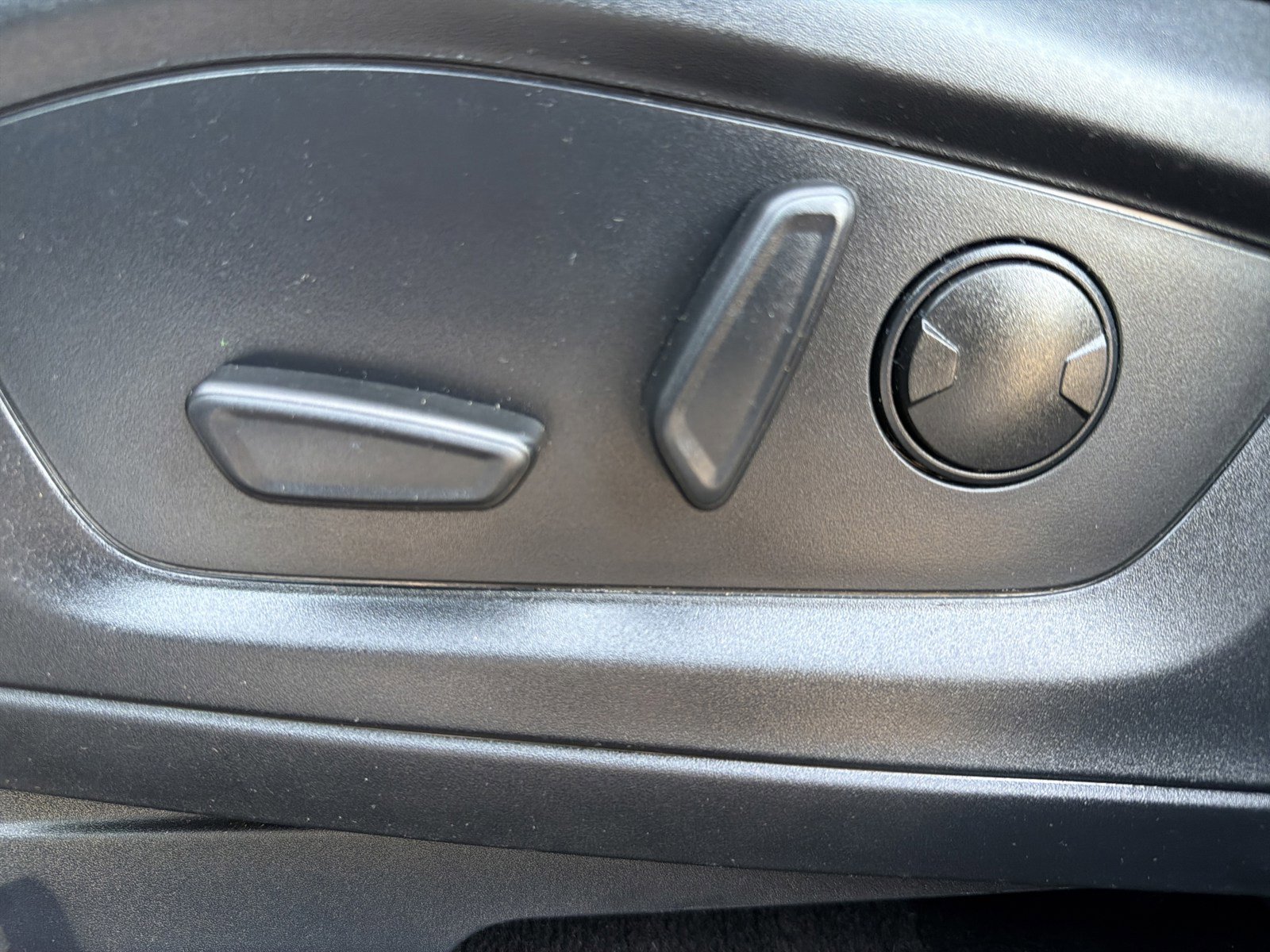 Used 2025 Ford Explorer Active image 20