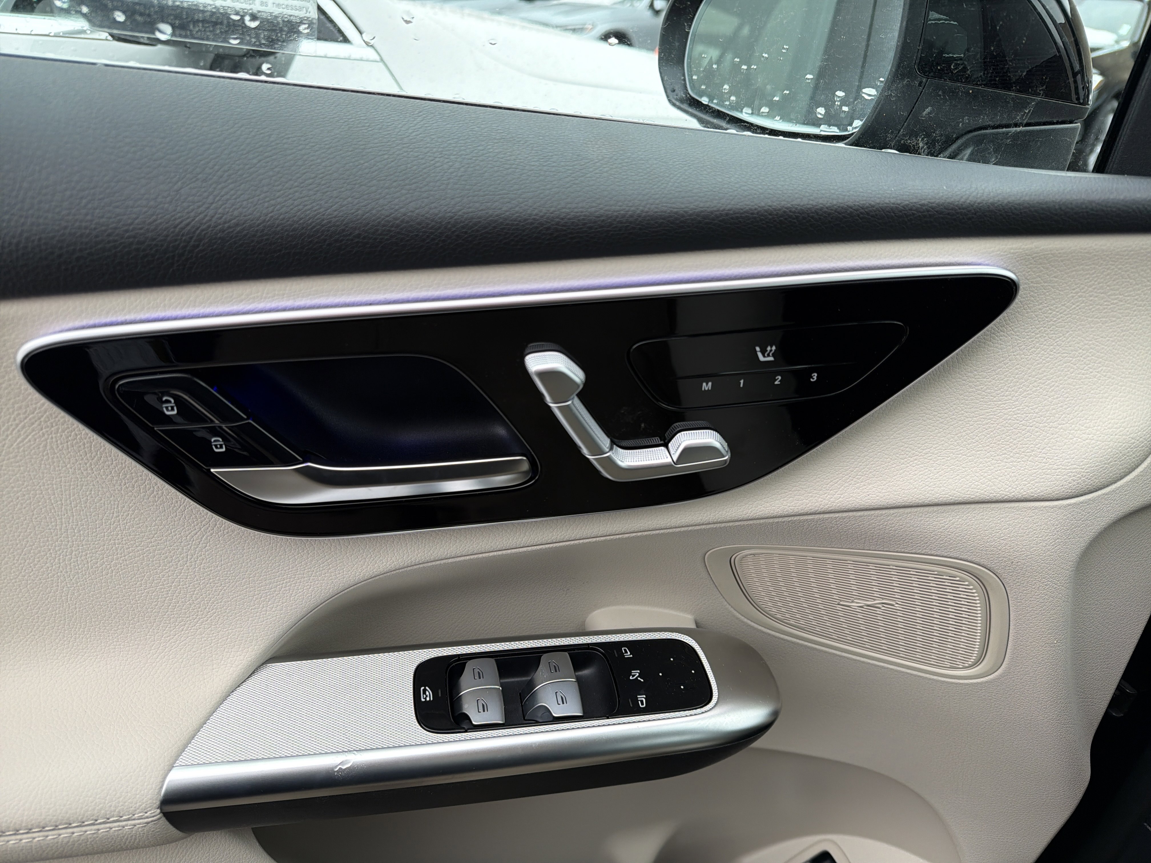 New 2026 Mercedes-Benz GLC 300 4MATIC image 14