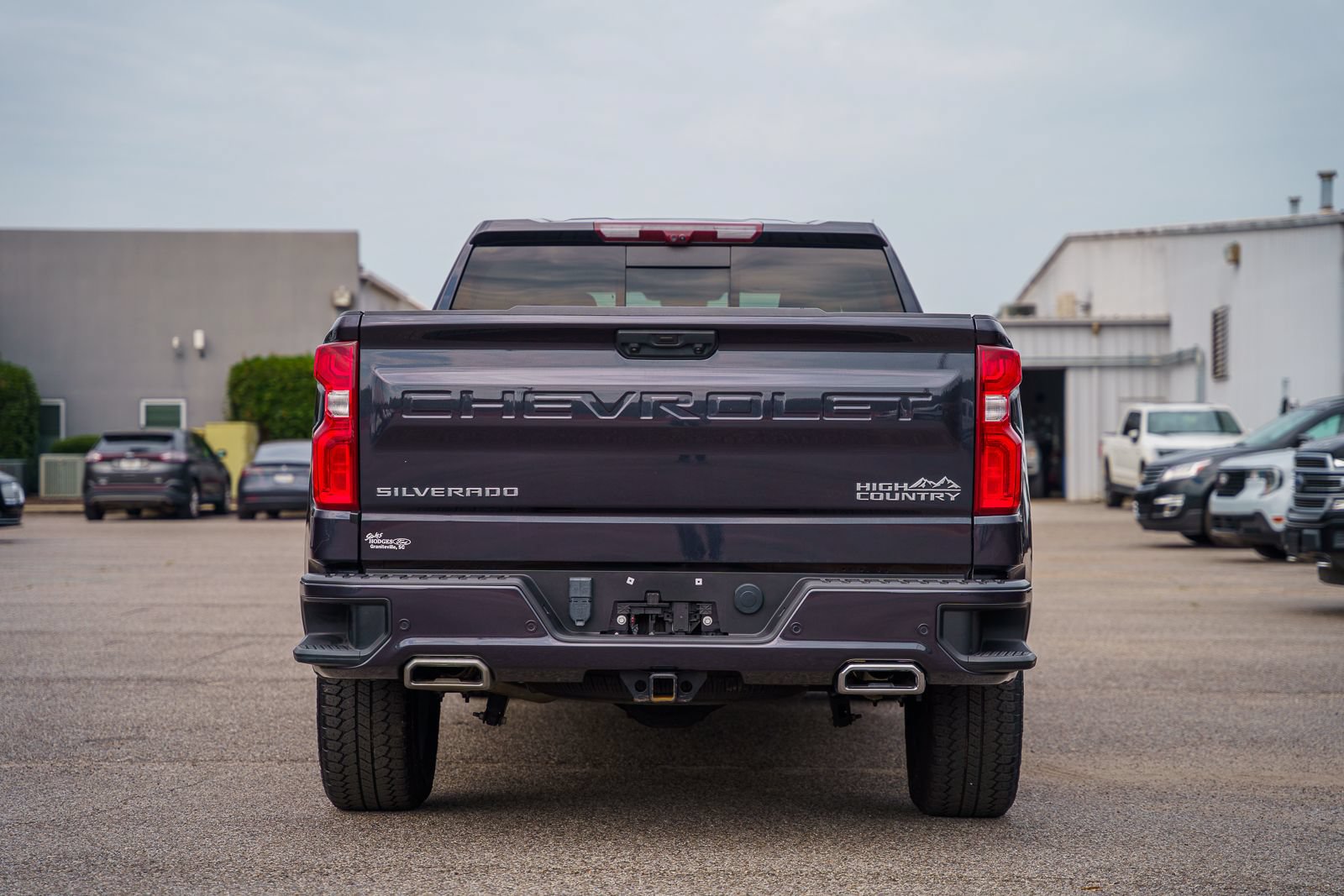 Used 2024 Chevrolet Silverado 1500 High Country w/ Technology Package AWD/4WD image 8