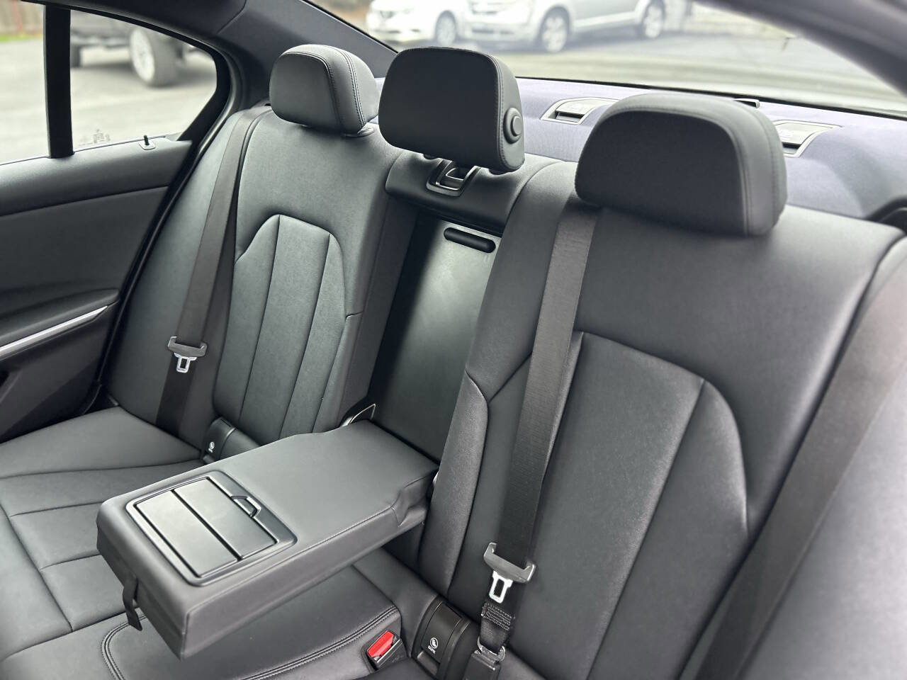 Used 2020 BMW 330i xDrive Sedan w/ Premium Package image 20