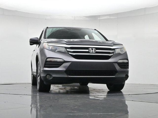 Used 2016 Honda Pilot Touring image 39