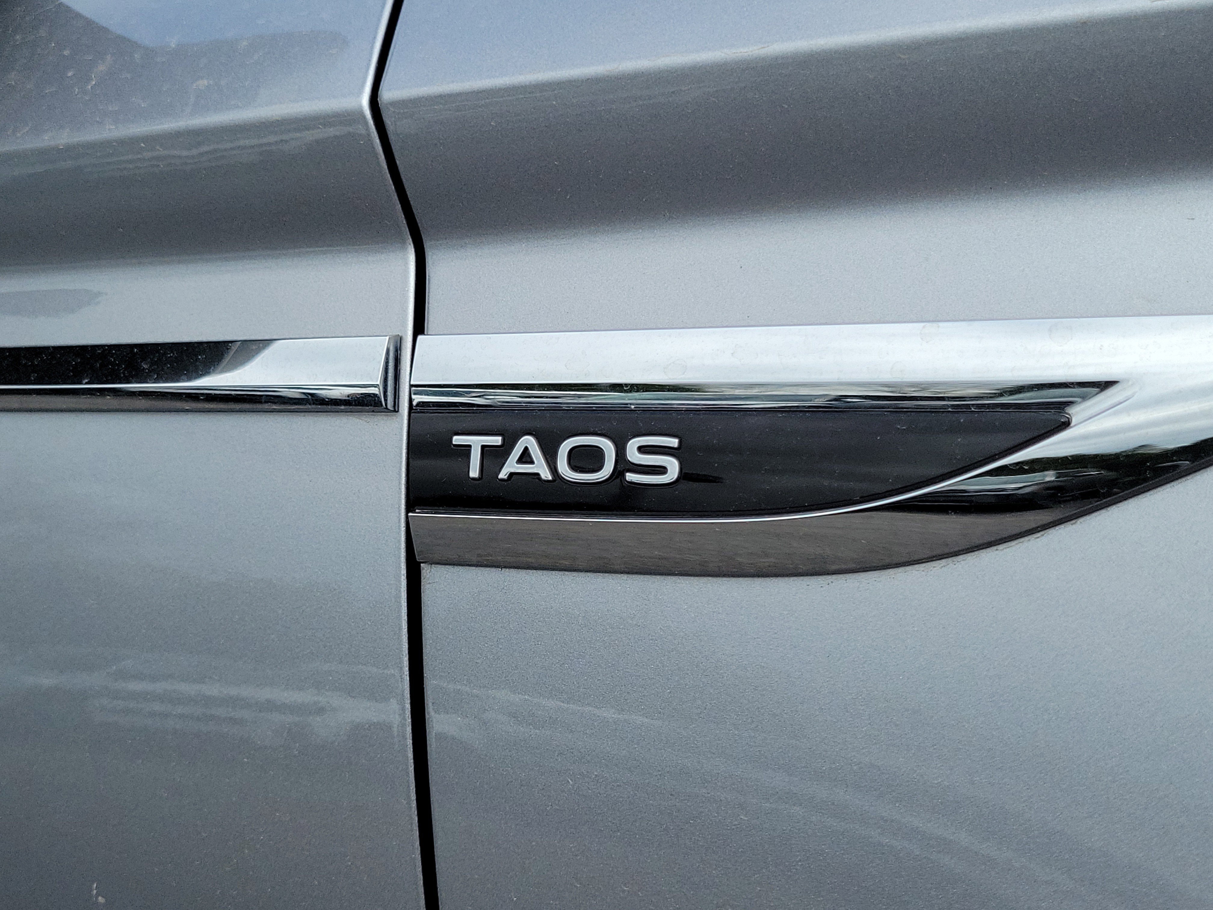 Used 2024 Volkswagen Taos S FWD image 6