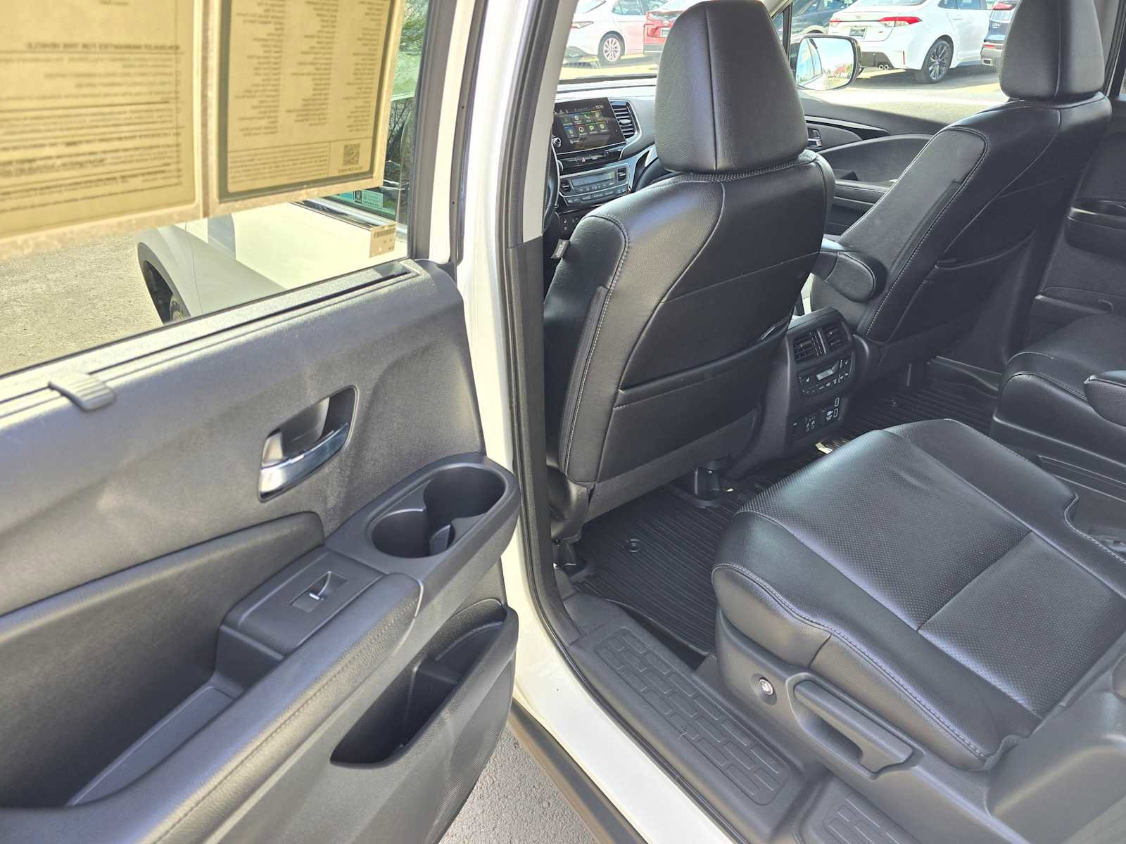 Used 2019 Honda Pilot Elite image 16