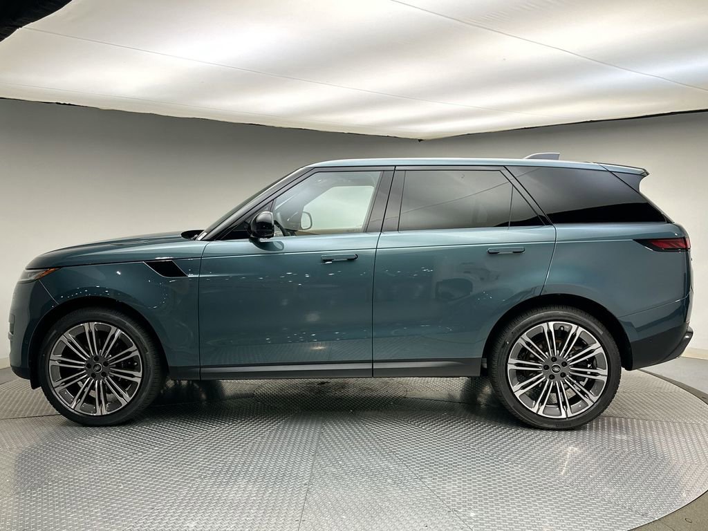 New 2025 Land Rover Range Rover Sport SE AWD/4WD image 2