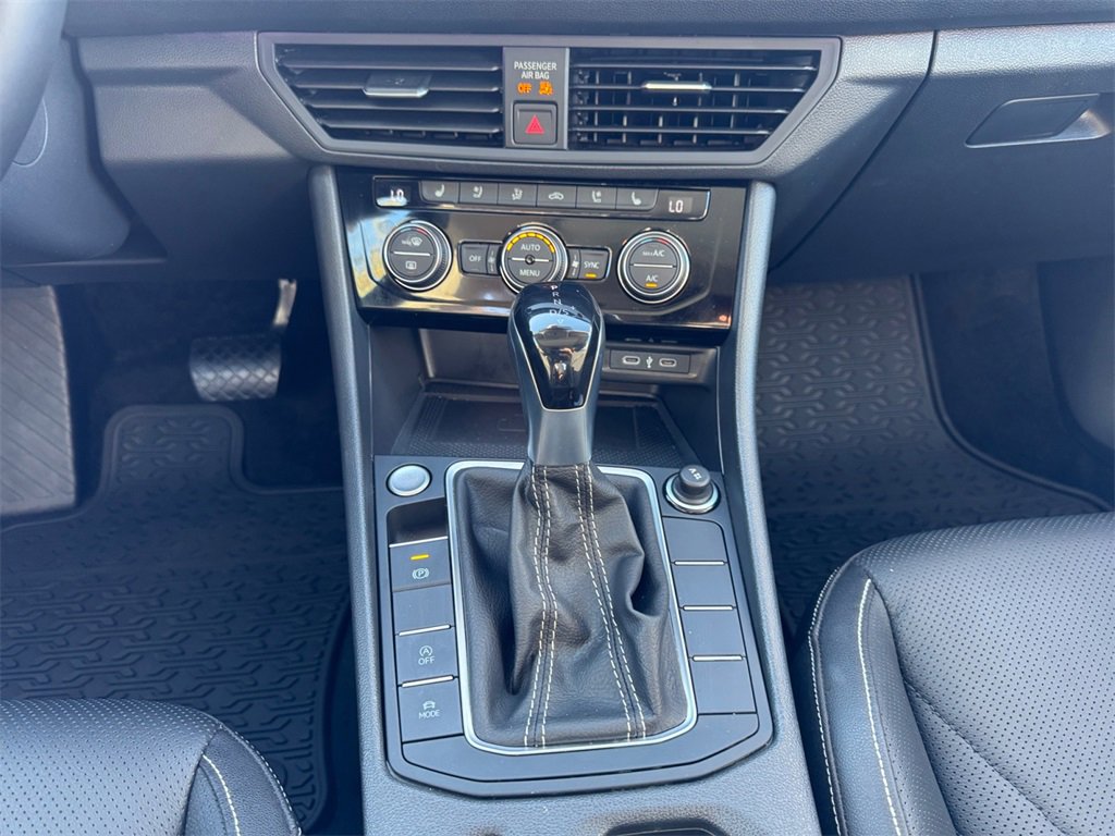 Certified 2024 Volkswagen Jetta SEL image 11