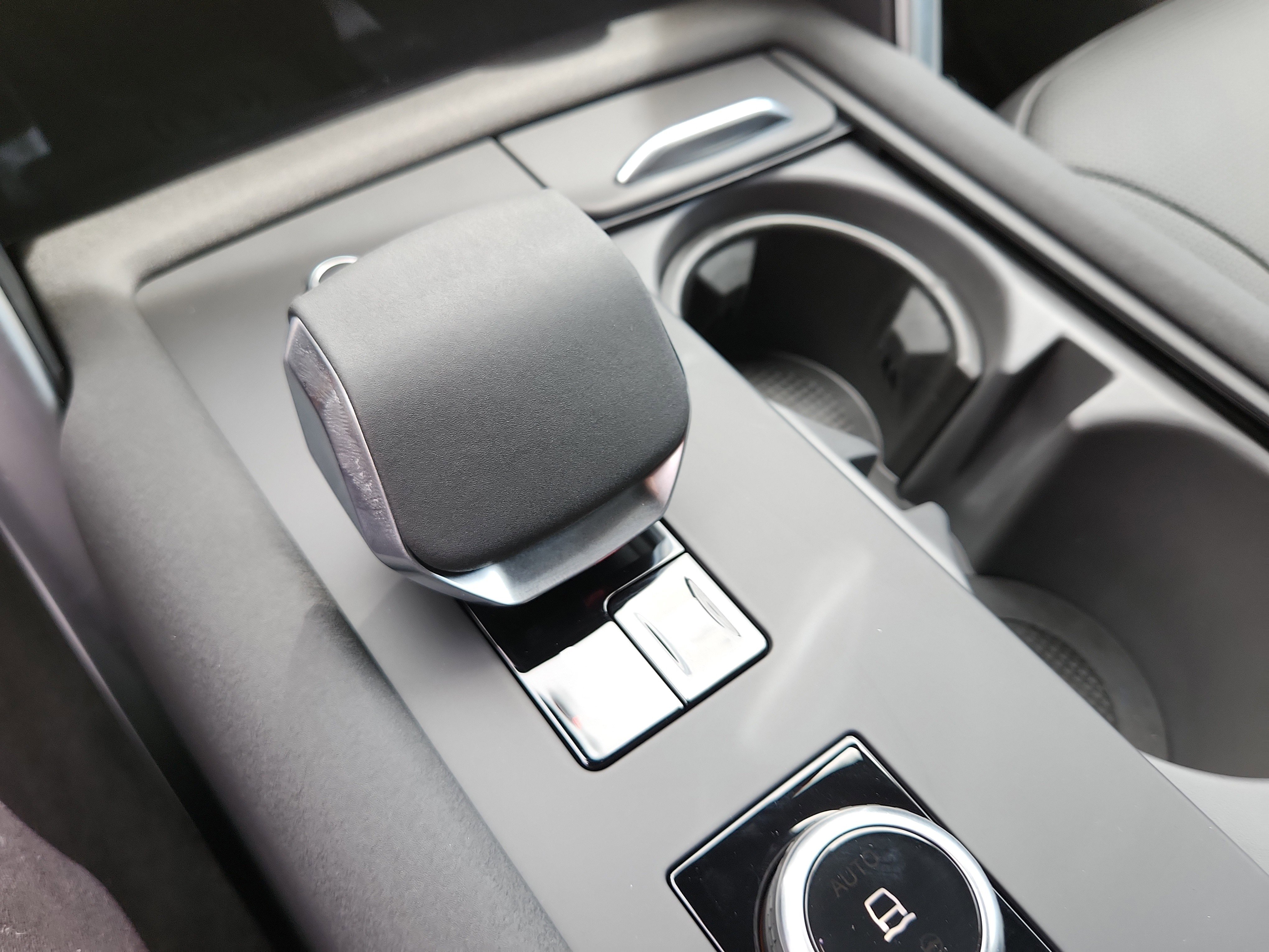 New 2025 Land Rover Discovery Metropolitan Edition image 26
