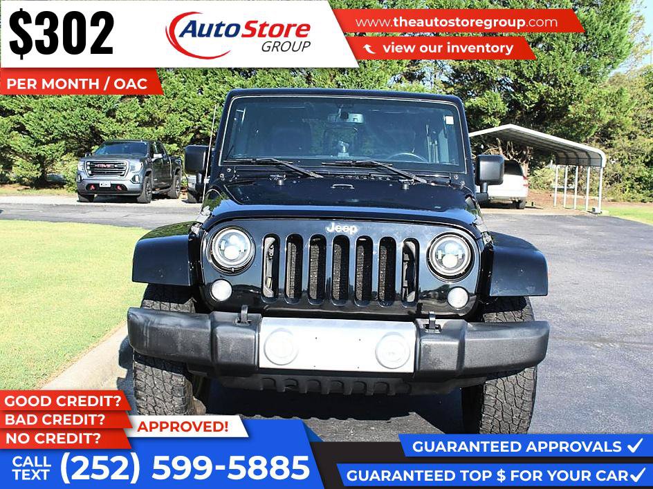 Used 2015 Jeep Wrangler Unlimited Sahara w/ Dual Top Group AWD/4WD image 3