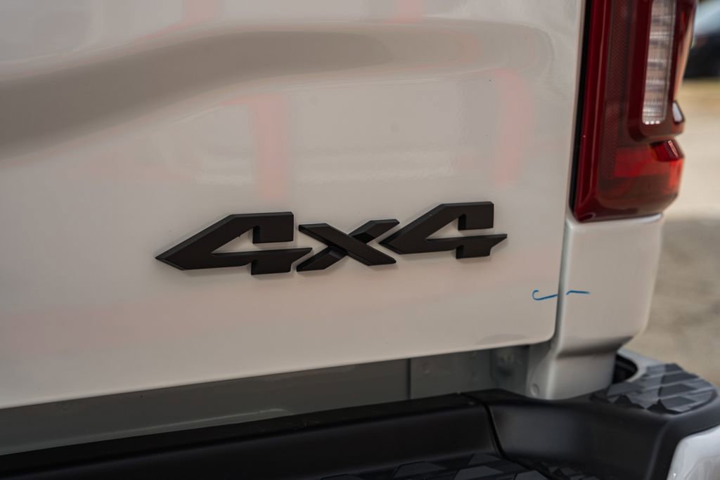 New 2026 RAM 2500 Big Horn AWD/4WD image 9
