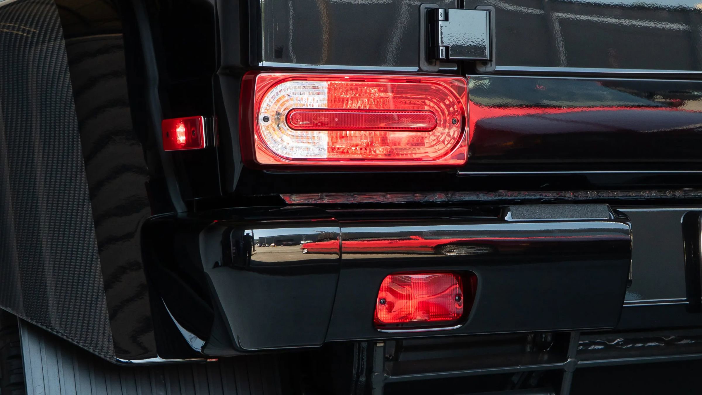 Used 2017 Mercedes-Benz G 550 Squared image 14