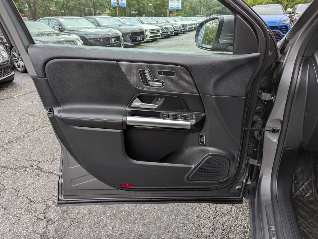 Used 2021 Mercedes-Benz GLA 250 4MATIC image 12