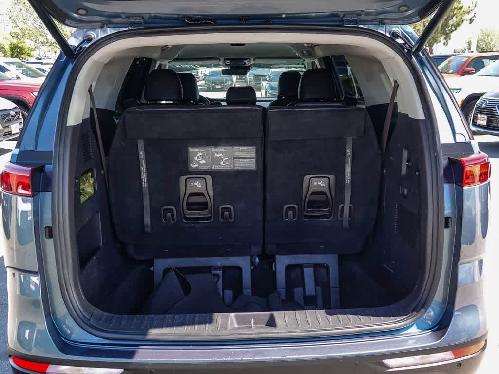 Used 2022 Kia Carnival EX FWD image 25