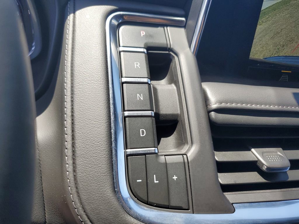 Used 2024 Chevrolet Suburban LT AWD/4WD image 26