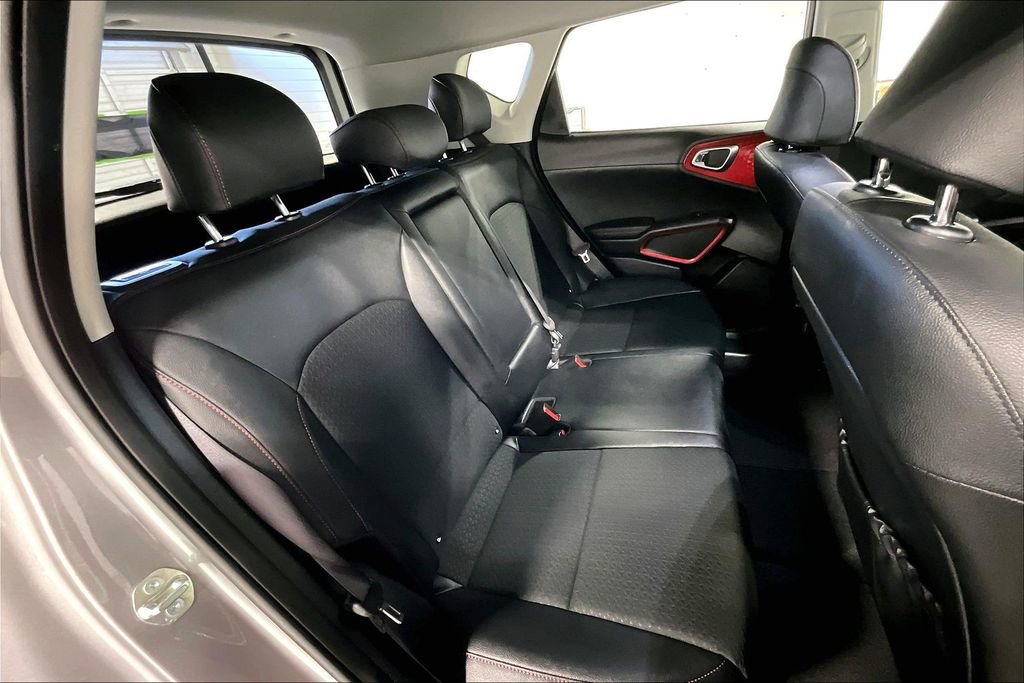 Used 2025 Kia Soul GT-Line image 36